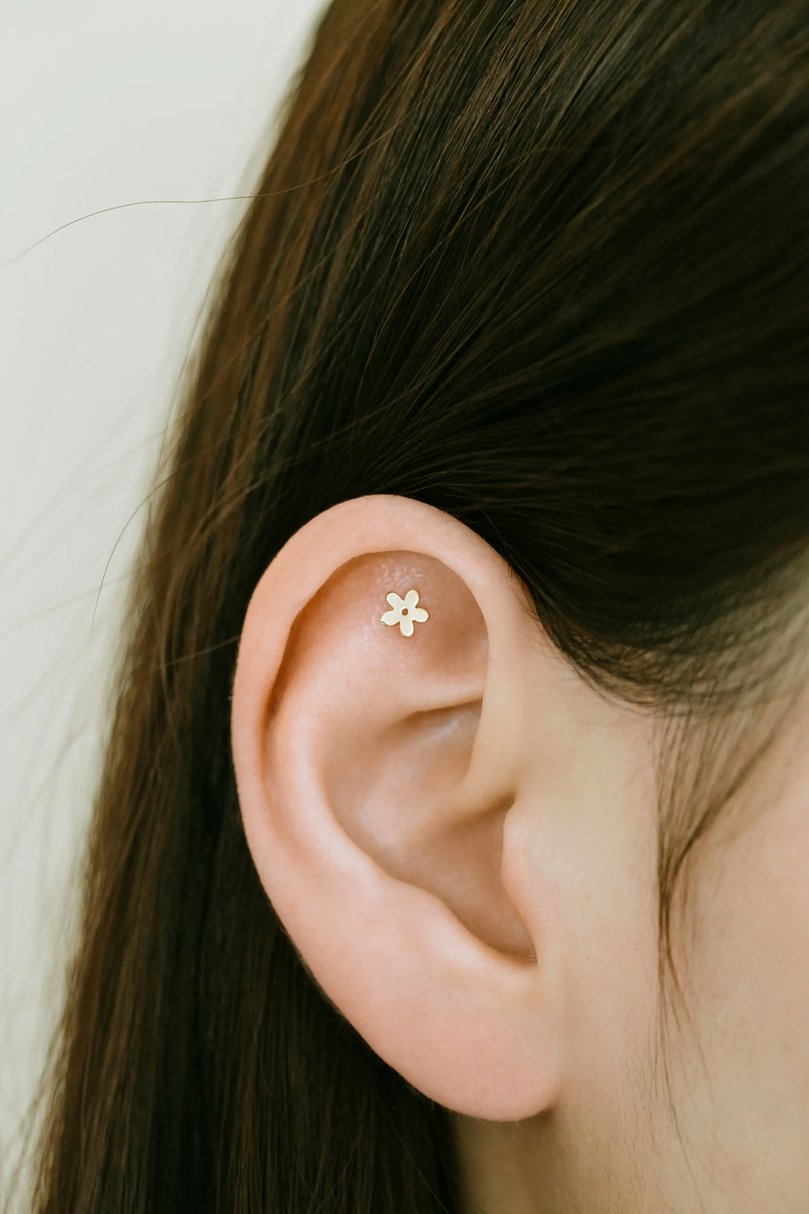 14k Gold Jewelry Minimal Solid Daisy Flower Barbell Ear Stud Earring Piercing