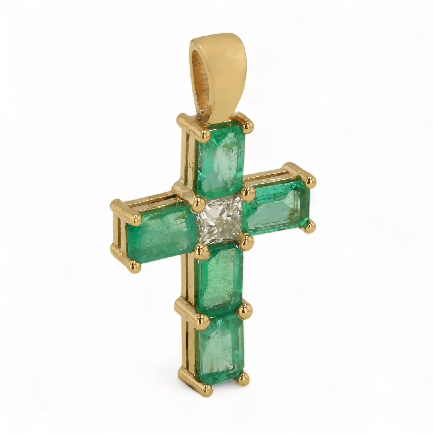 Exquisite 14K Yellow Gold Emerald and Diamond Cross Pendant – Stunning Jewelry Piece for Timeless Elegance