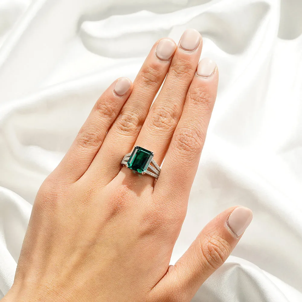 7.5 CT. Three Split Band Emerald Gemstone Ring