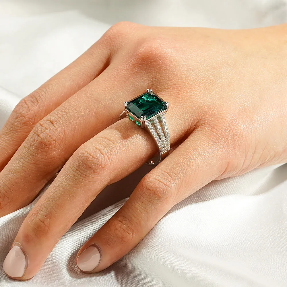 7.5 CT. Three Split Band Emerald Gemstone Ring