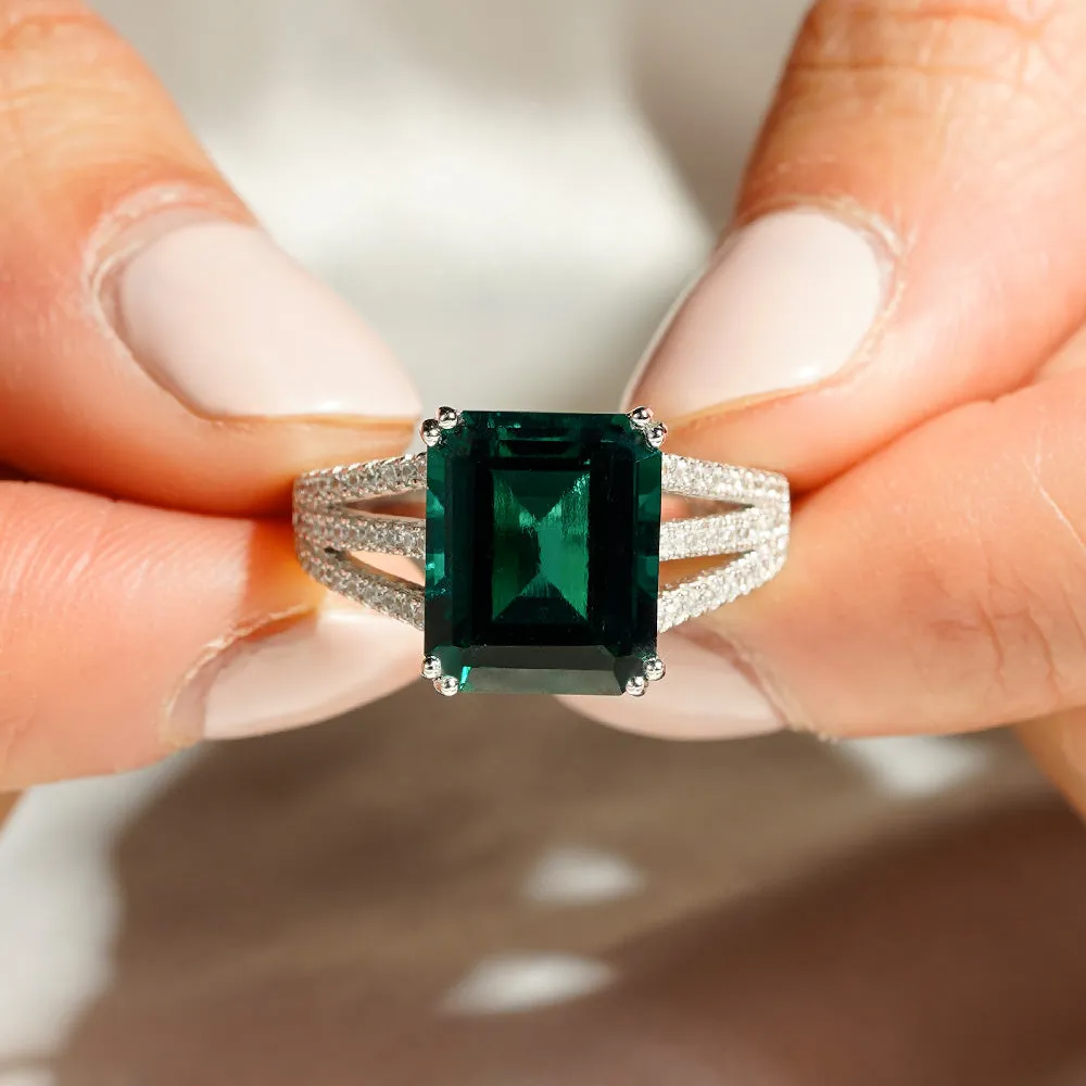 7.5 CT. Three Split Band Emerald Gemstone Ring