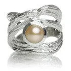 Amazon Twisted Ring with Stone (Pink Pearl)