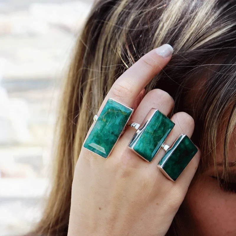 Aranya Emerald Quartz Rectangle Ring