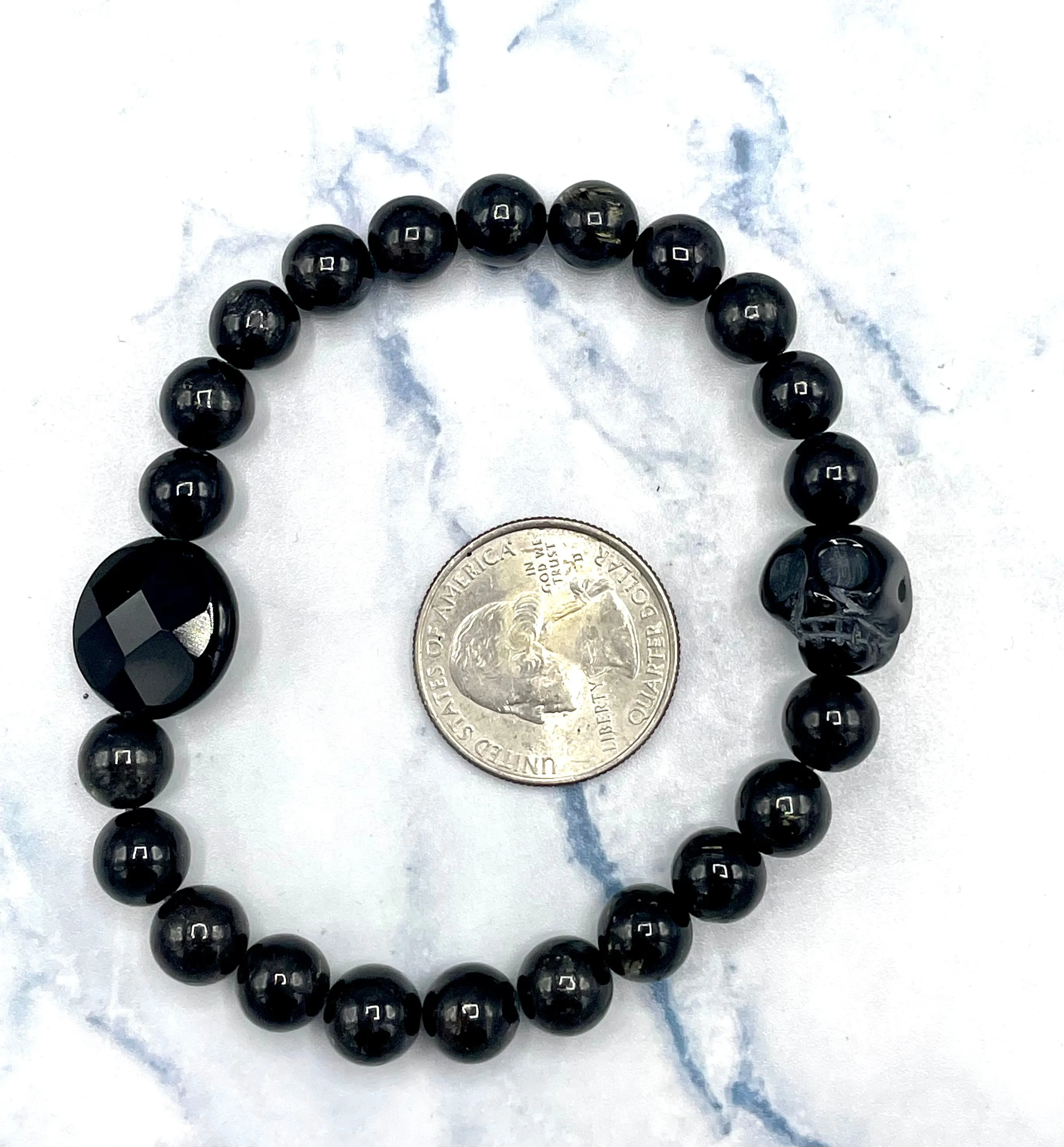 Black Labradorite and Onyx gemstone Skull Bracelet