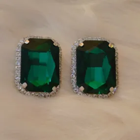 Sure! Here’s an optimized title for your e-commerce product:

Radiant Eternal Emerald Crystals - Premium Quality Healing Gemstones for Jewelry and Décor