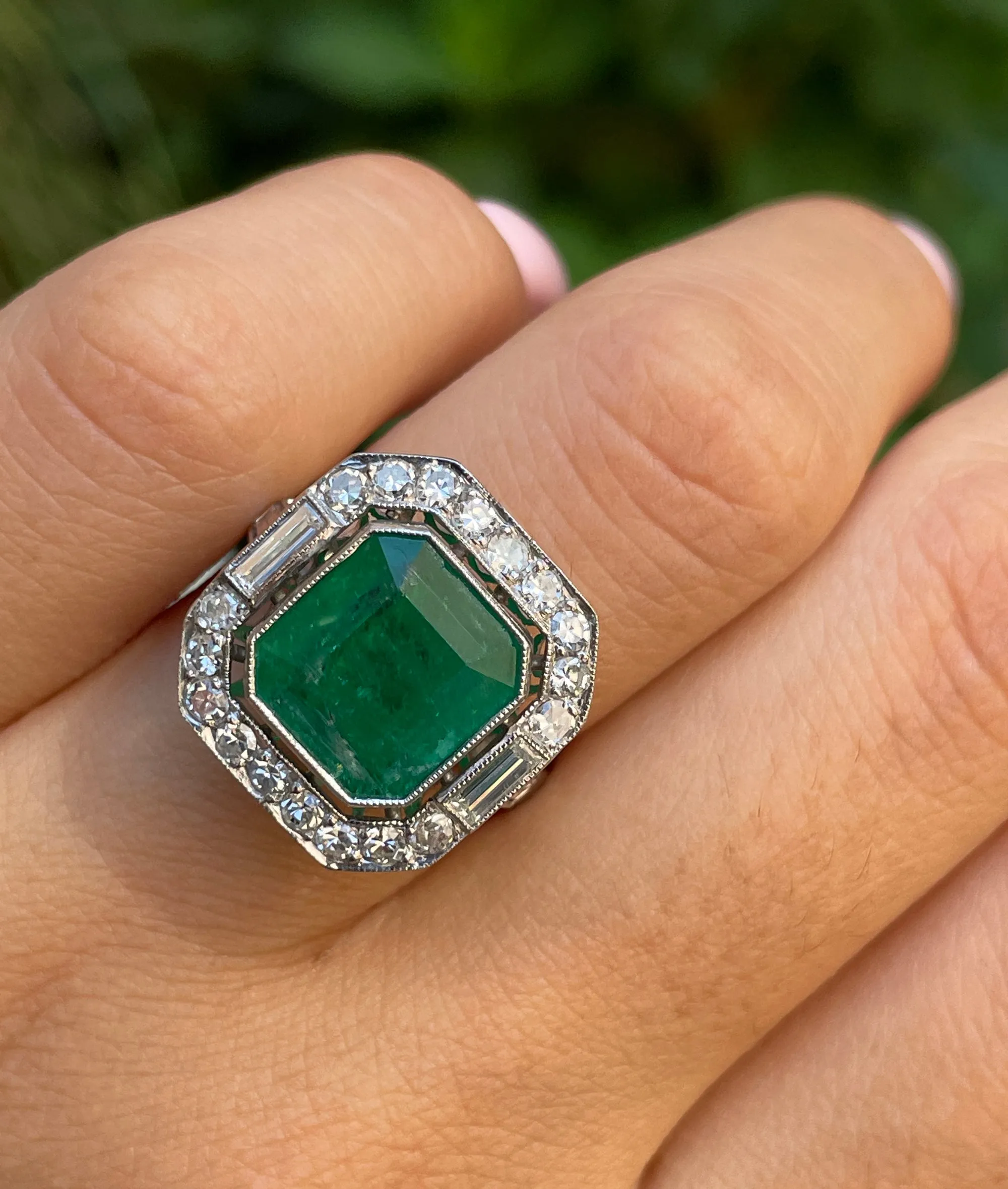 Fine Art Deco 5.50ctw GIA Green Emerald and Diamond Platinum Ring