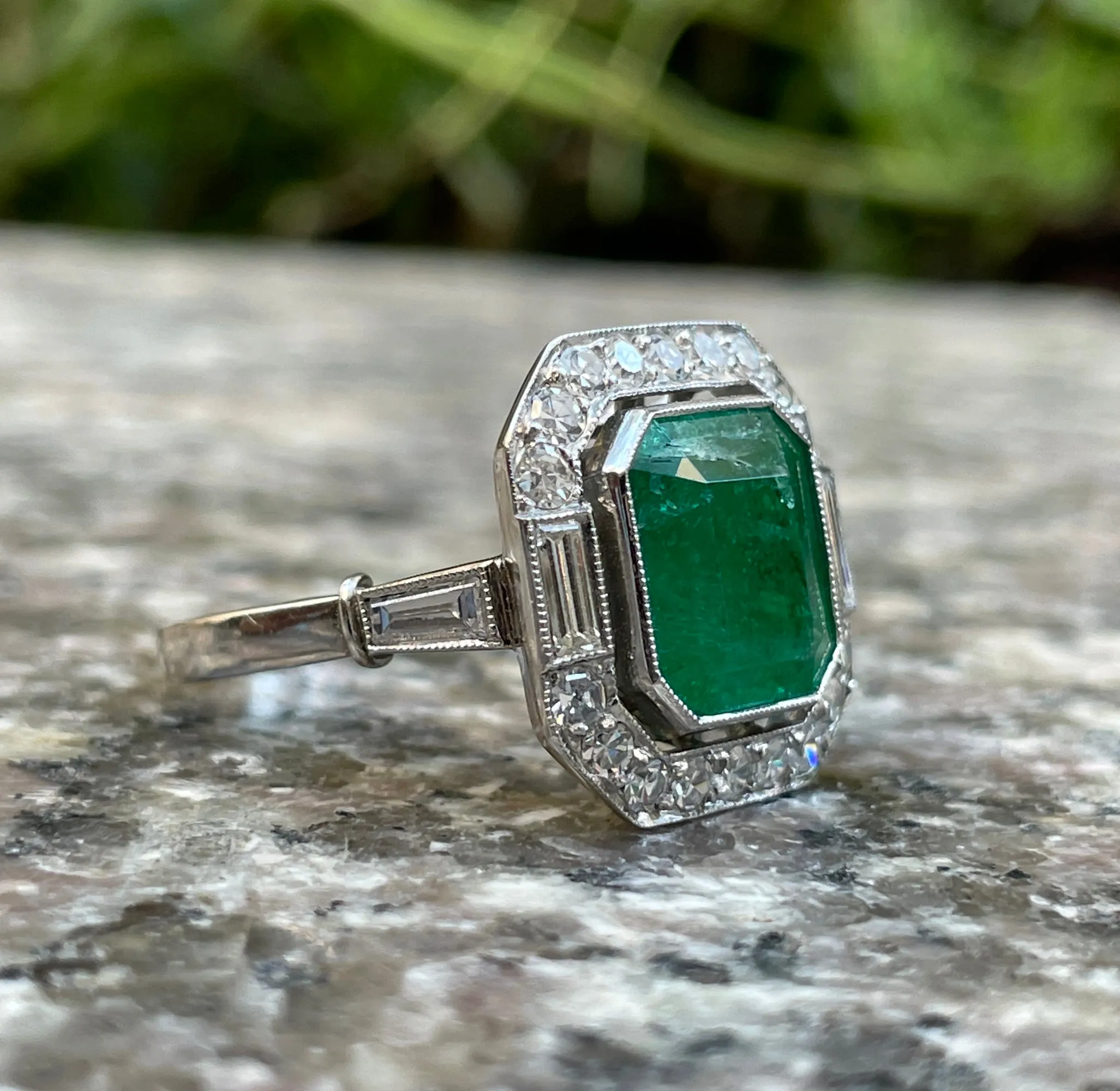 Fine Art Deco 5.50ctw GIA Green Emerald and Diamond Platinum Ring