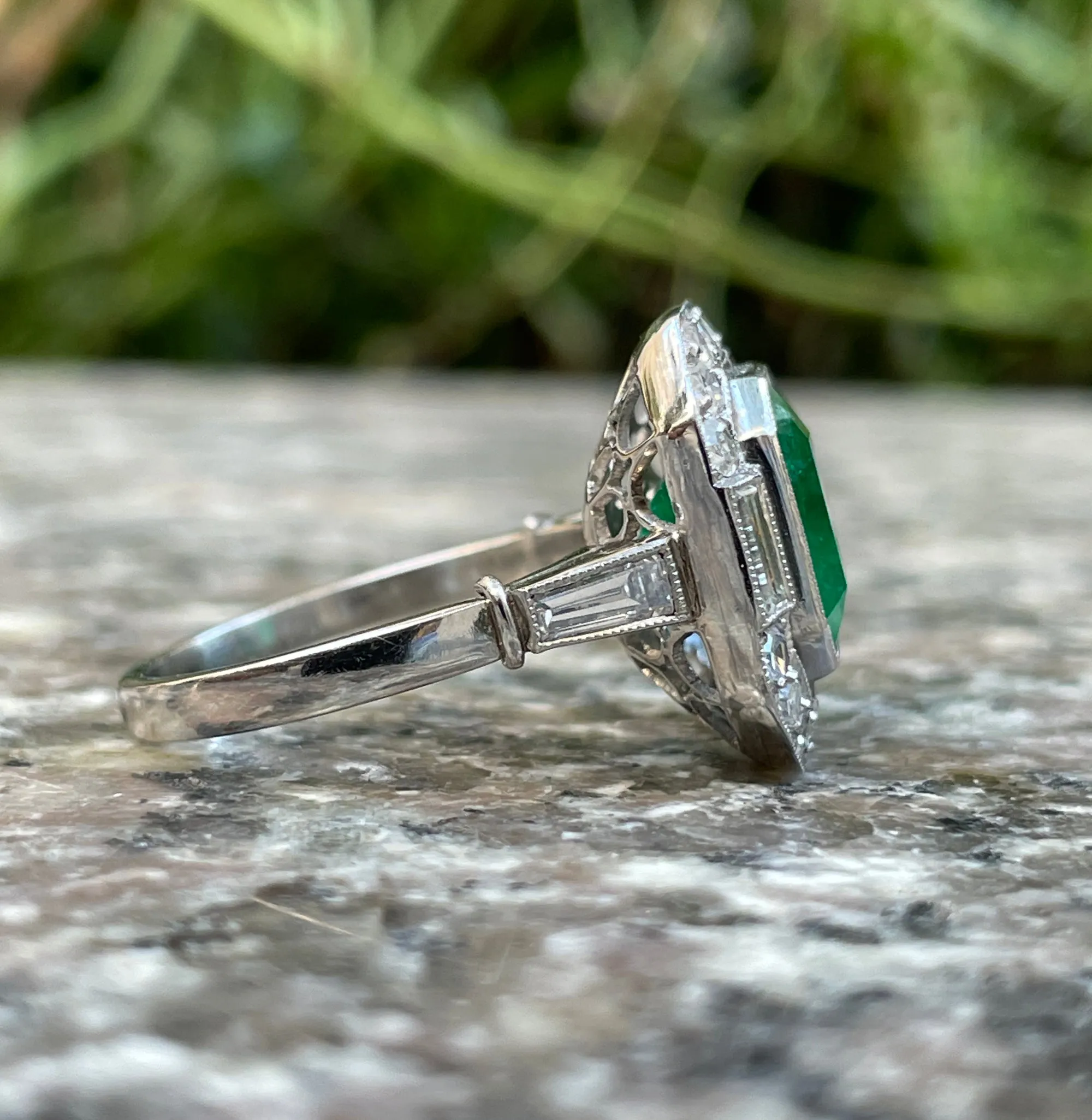 Fine Art Deco 5.50ctw GIA Green Emerald and Diamond Platinum Ring