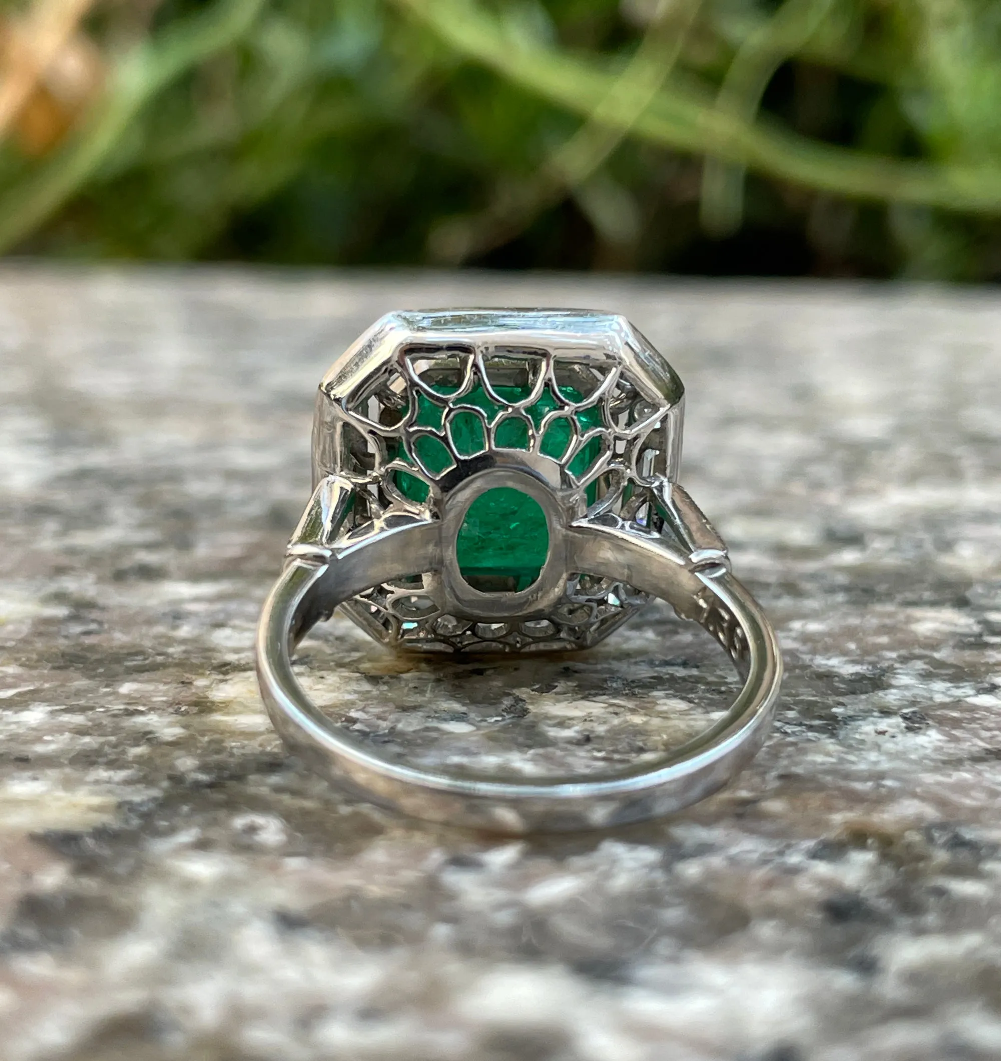 Fine Art Deco 5.50ctw GIA Green Emerald and Diamond Platinum Ring