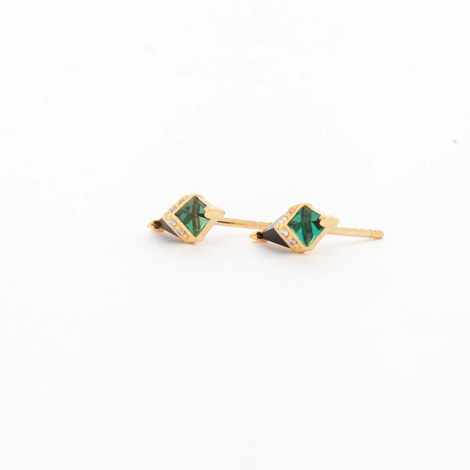 Green Quartz/Onyx & Diamond Pietra Studs