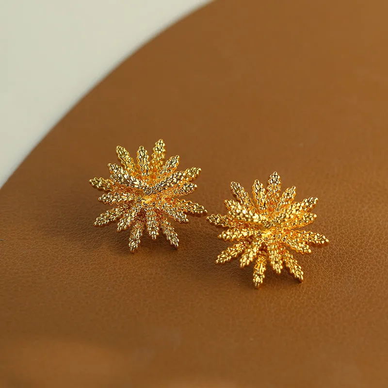 Laurel Leaf Ear Stud Earrings