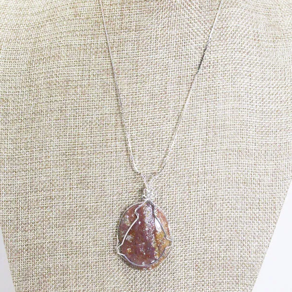 Macia Wire Wrap Cabochon Pendant Necklace