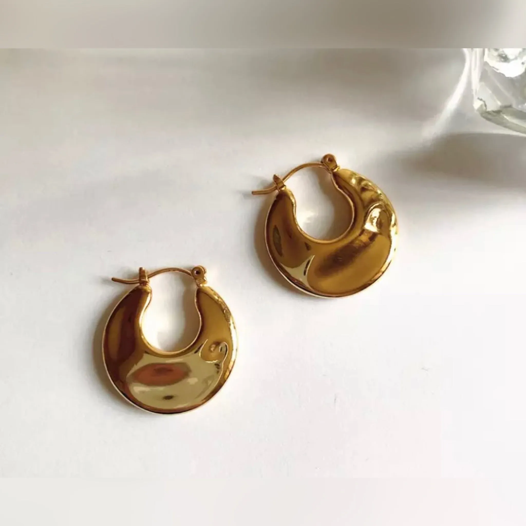 Robin Mini Gold Hoops