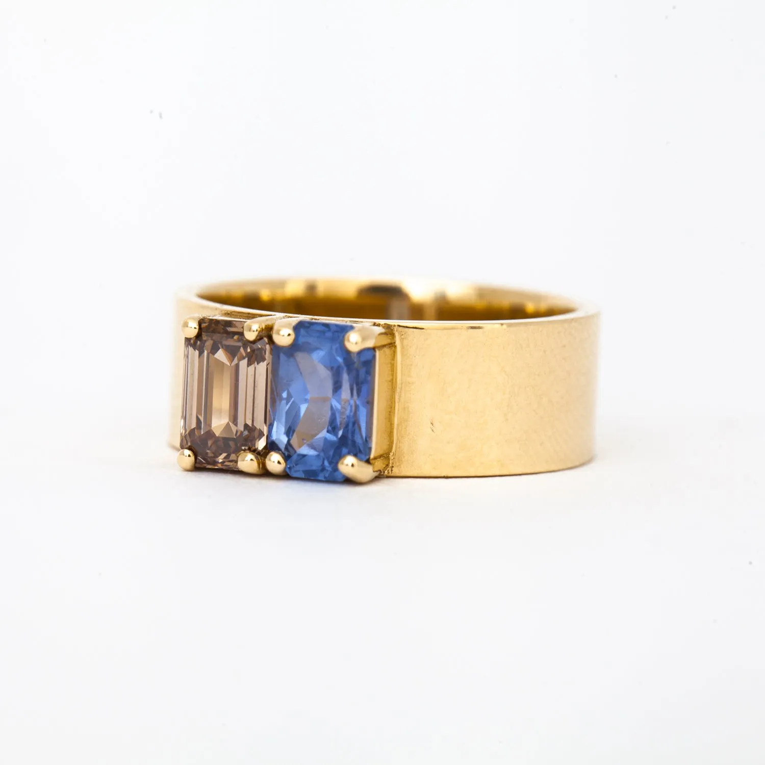 Sapphire & Champagne Diamond Menhir No. 5 Ring