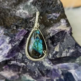 Simply Beautiful Wrapped Flashy Labradorite Pendant~ gorgeous rainbows~ Includes Silver Chain