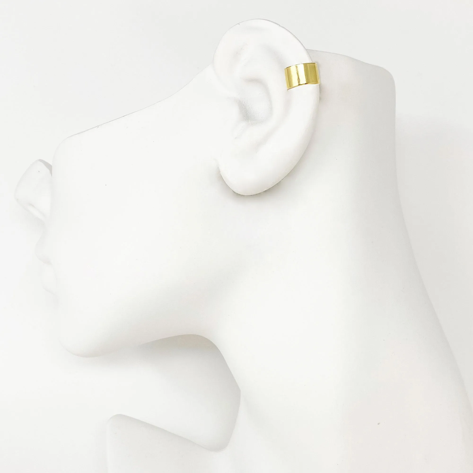 Elegant 18kt Gold-Plated Stainless Steel Ear Cuff – Stylish & Durable Design