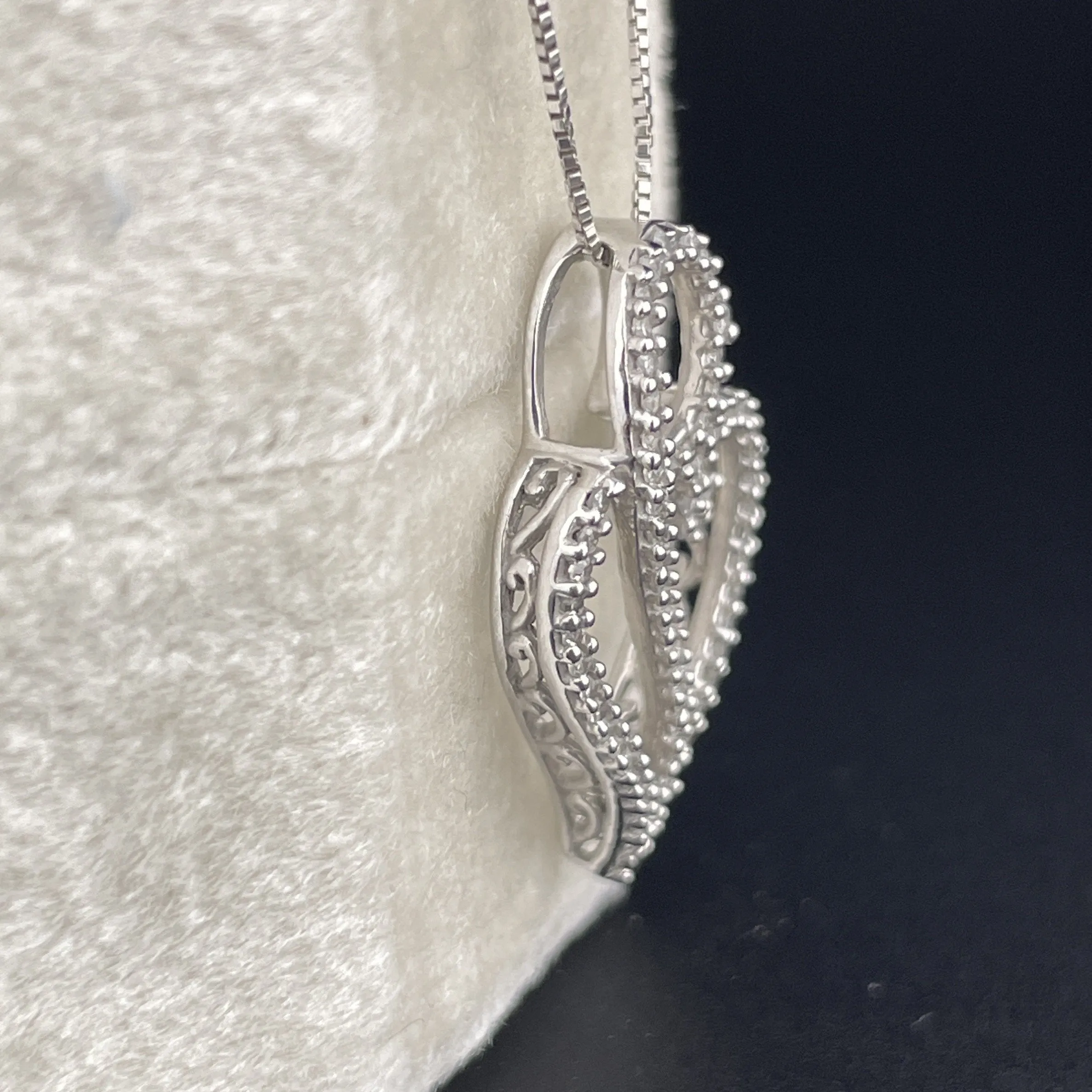 Vintage 10K White Gold Diamond Open Heart Pendant Necklace