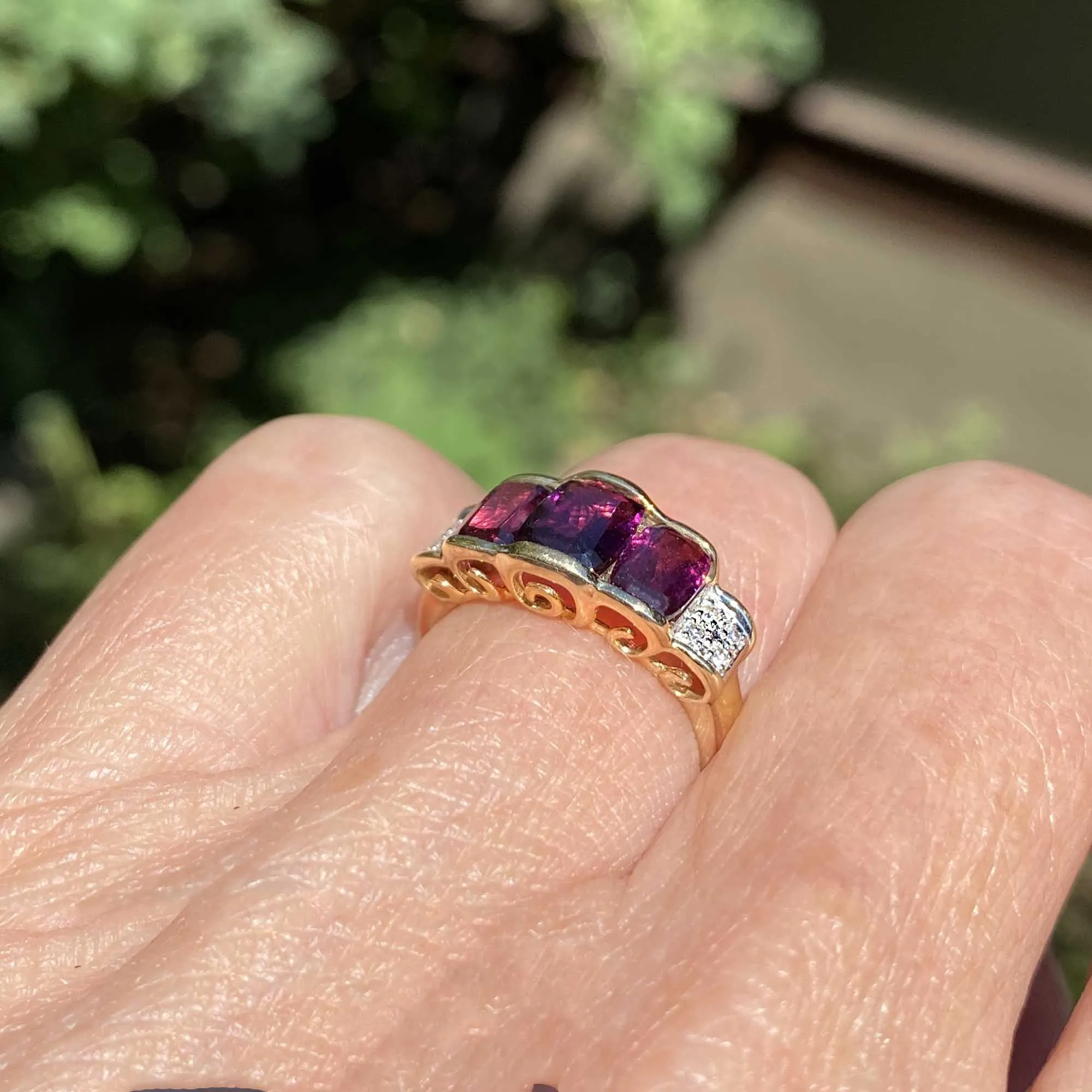 Vintage 14K Gold Diamond Rhodolite Garnet Ring