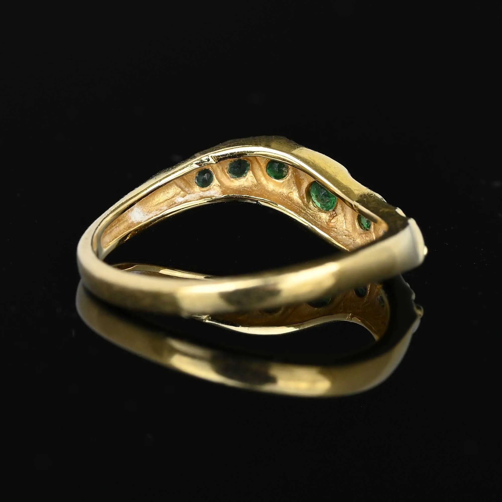 Vintage 14K Gold Wave Emerald Ring Band