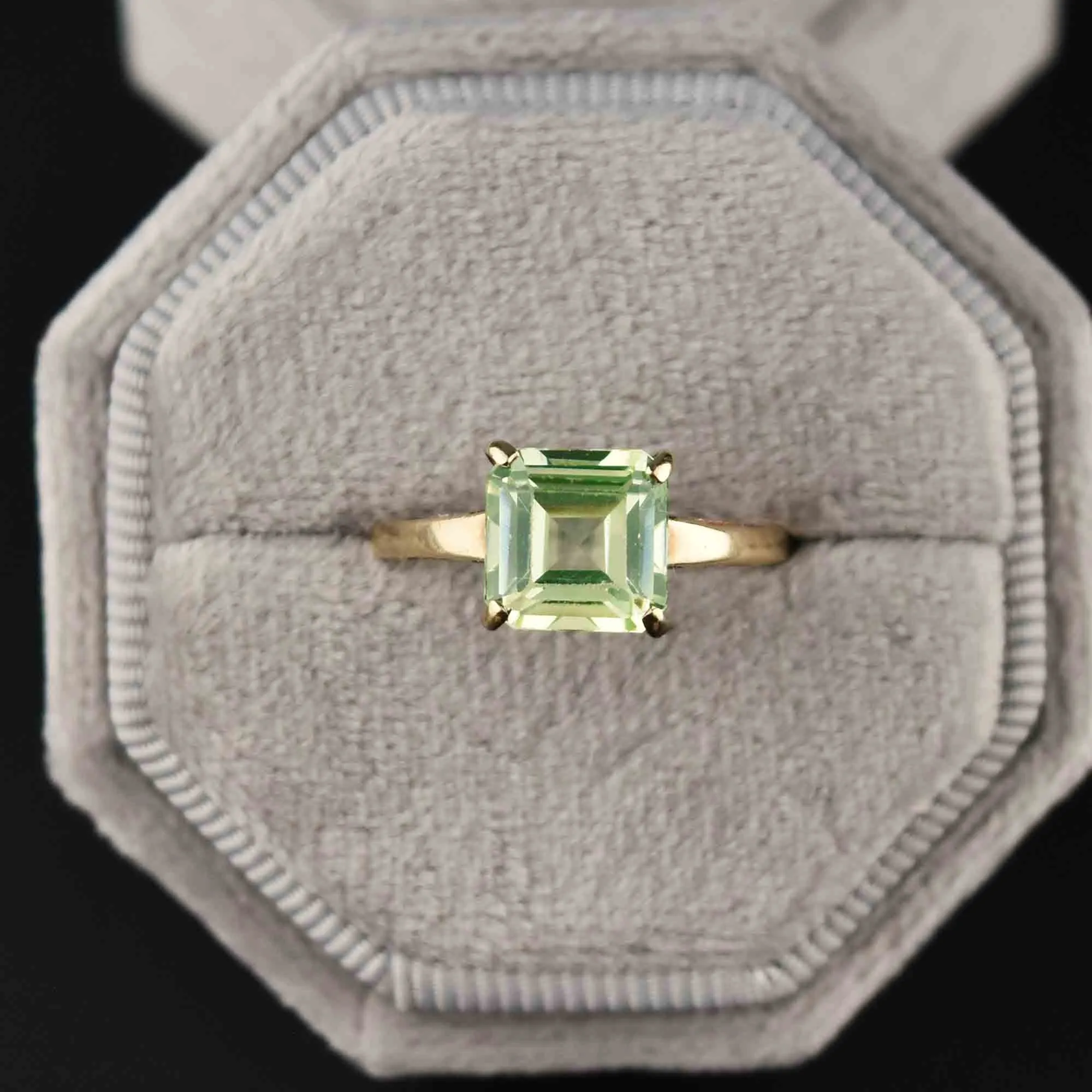 Vintage Art Deco Green Spinel Ring in Gold, Sz 7.25